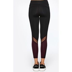 Alala Heroine tights Black and maroon